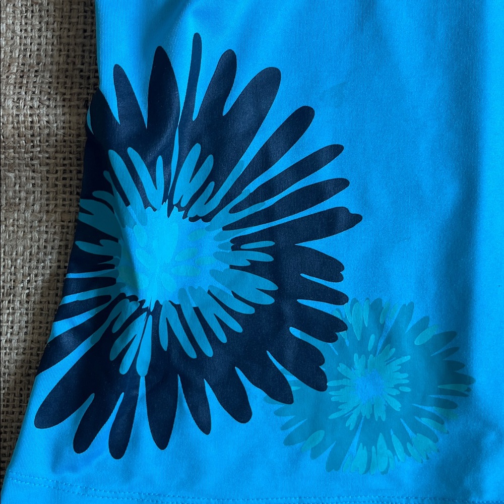 Turquoise Floral Athletic yoga Tank and Royal Blue Top set of 2 long sleeve/tank - Picture 4 of 7
